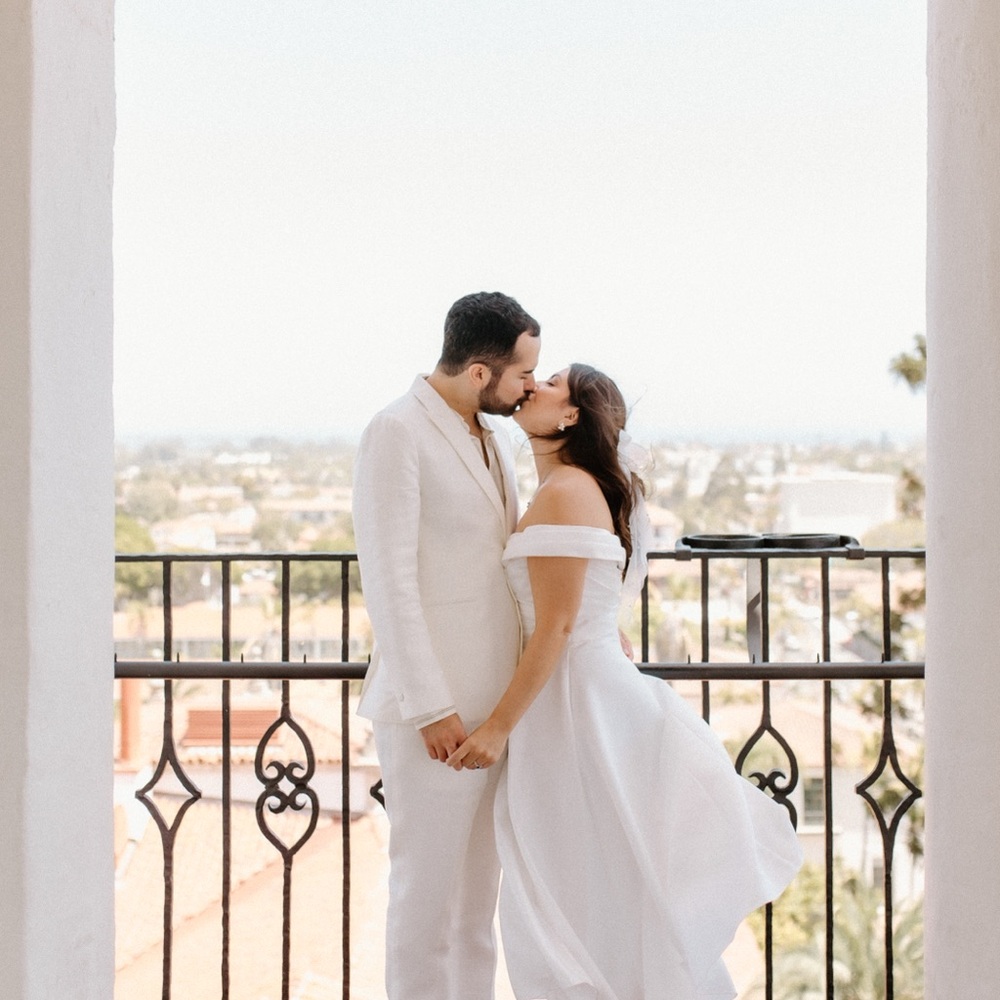 David's Bridal Off-Shoulder Cream Wedding Dress - Picture 7 of 7